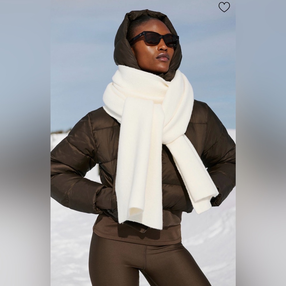 NWT ALO Unisex Merino Wool Oversized Scarf - Ivory